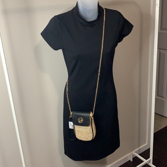 Guess Phone case/crossbody - Picture 1 of 8